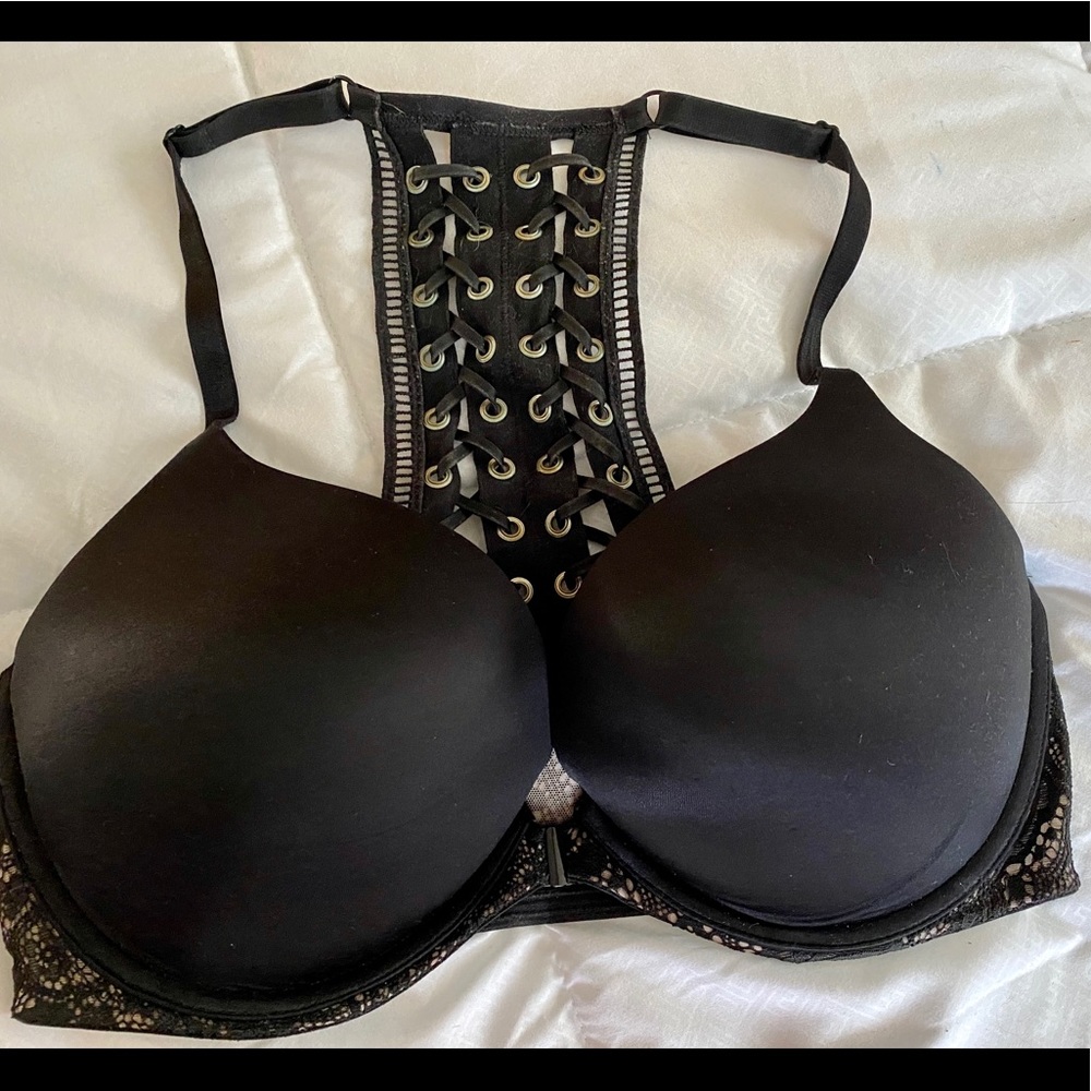 Victoria’s Secret Bombshell racer back bra 34DD